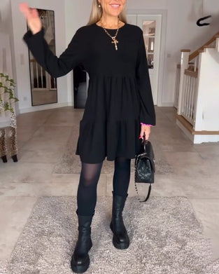 Enkel ensfarget langermet kjole