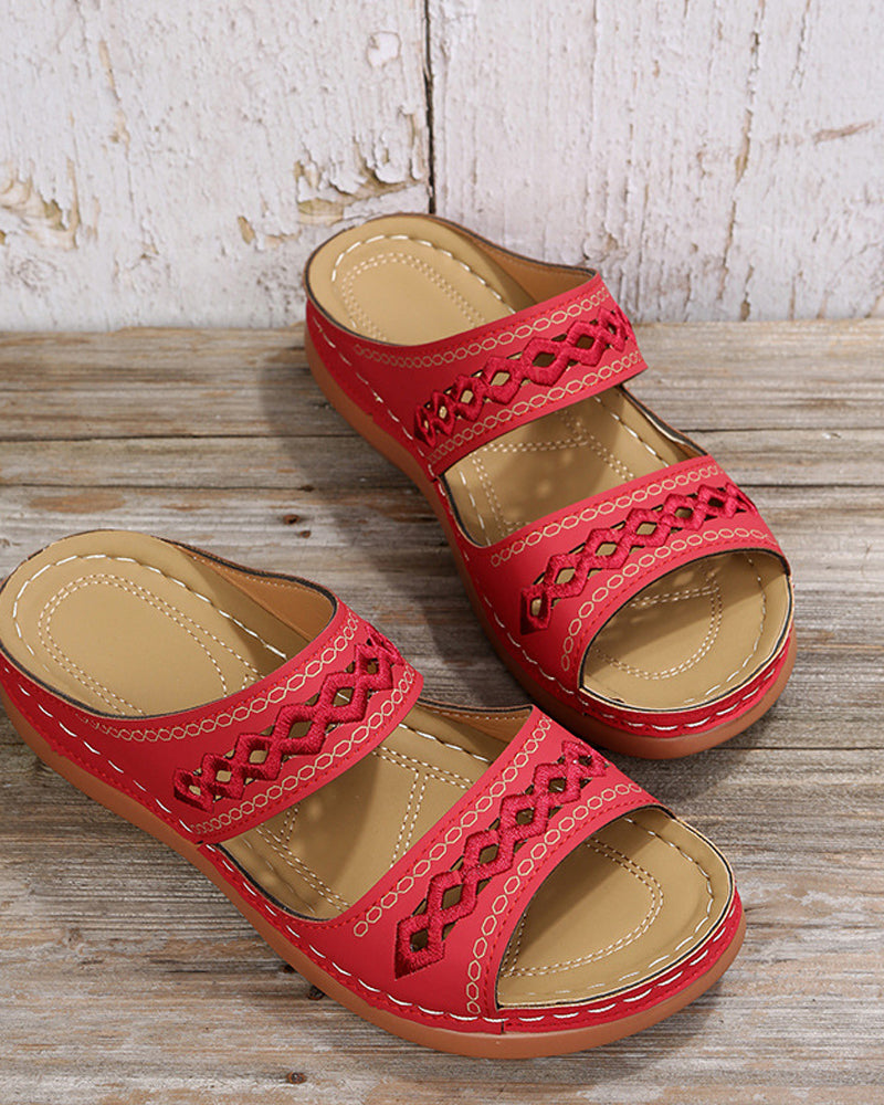 Plattformsandaler i ensfarget