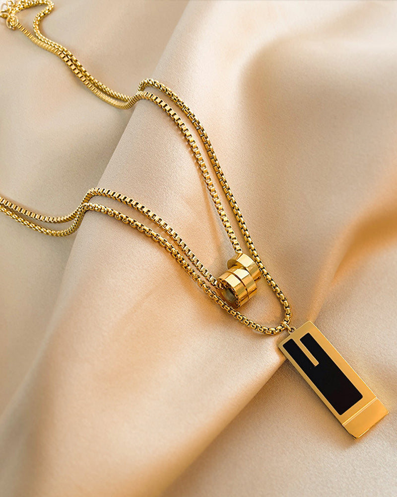 Dobbelt langt halskjede i titanstål