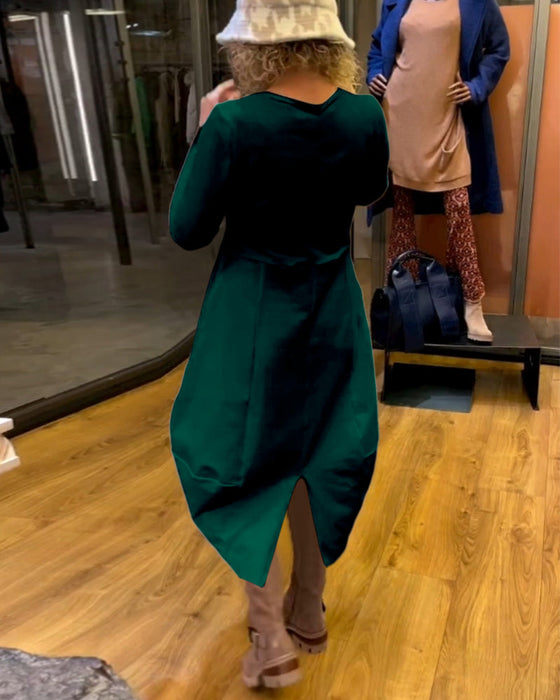 Elegant ensfarget kjole