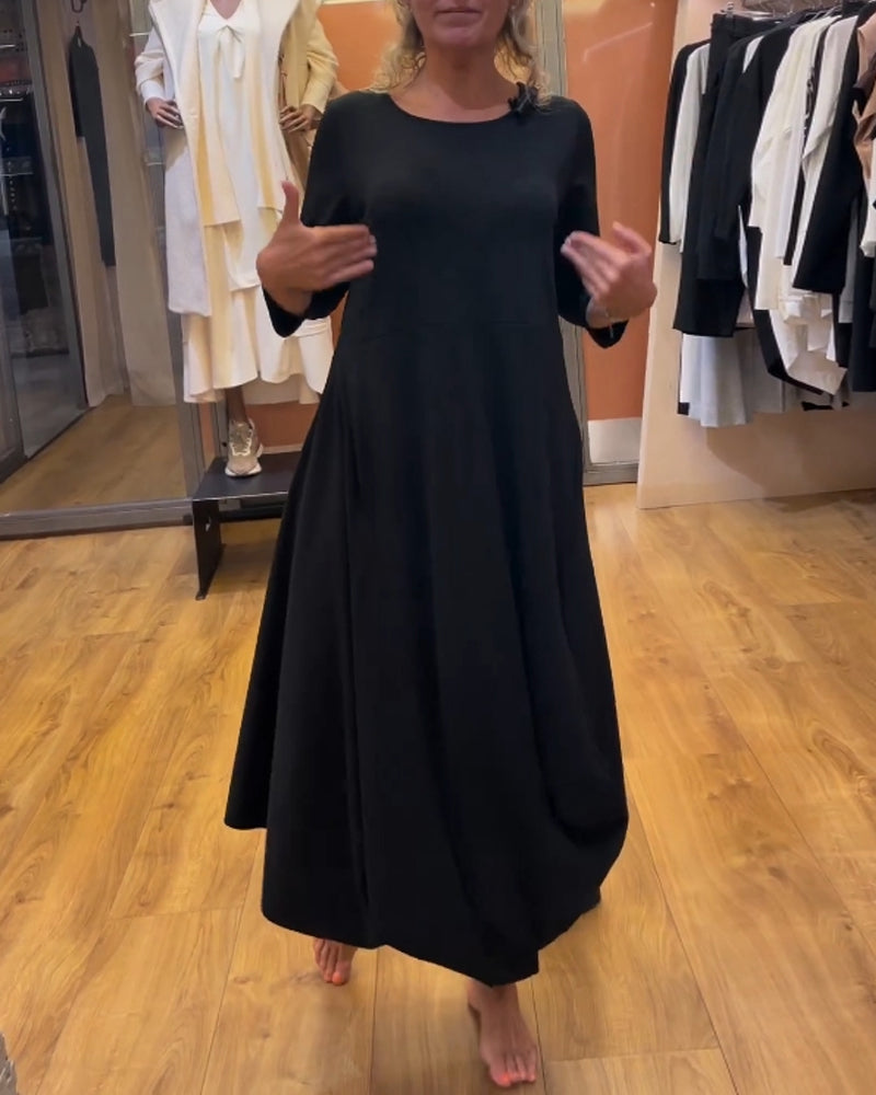 Kjole med lange ermer og rund hals