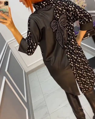 Uformell sommerfugl trykket kjole