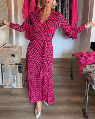 Elegant maxikjole med V-hals