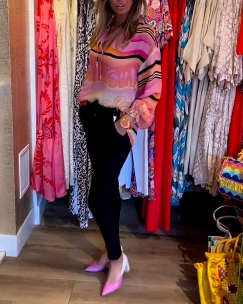 Casual topp med fjæring med kontrasttrykk