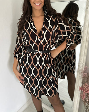 Kjole med retro rombetrykk