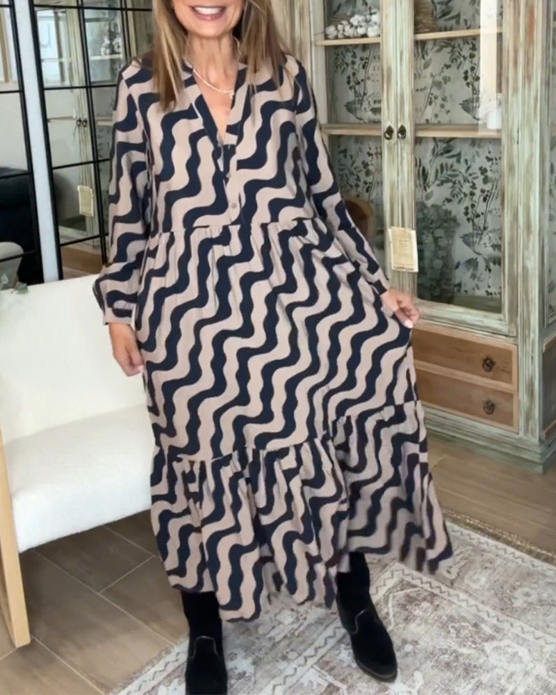 Lang, løs kjole med trykk