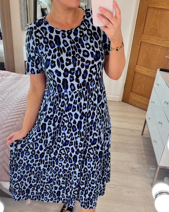 Elegant kjole med leopardprint