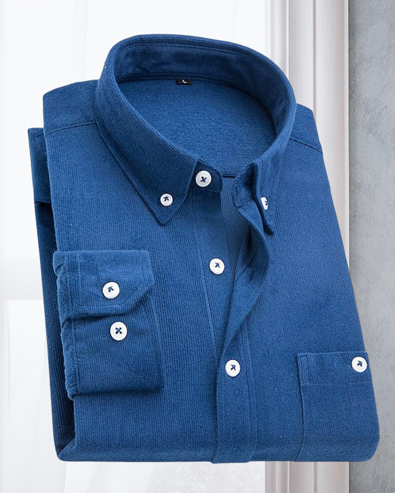 Skjorte med ensfarget med langermet med cordfløyel