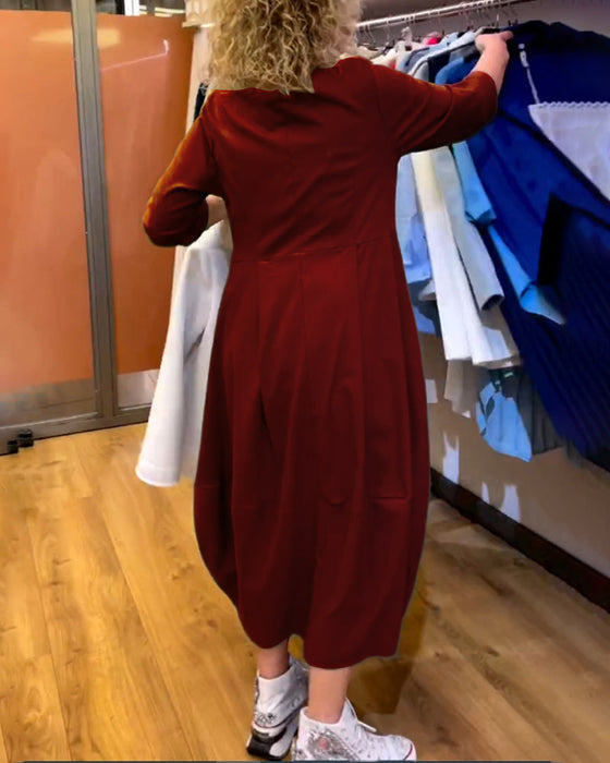 Rund hals 2/3-ermet kjole