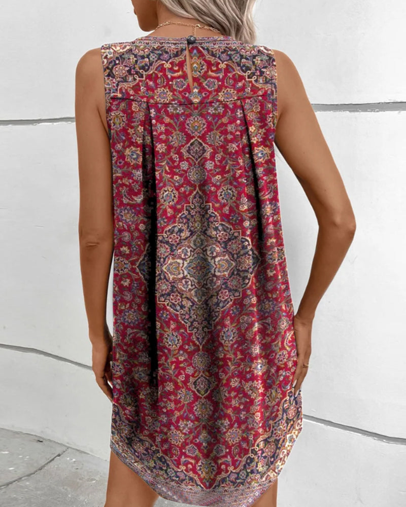 Boho tankkjole med geometrisk trykk