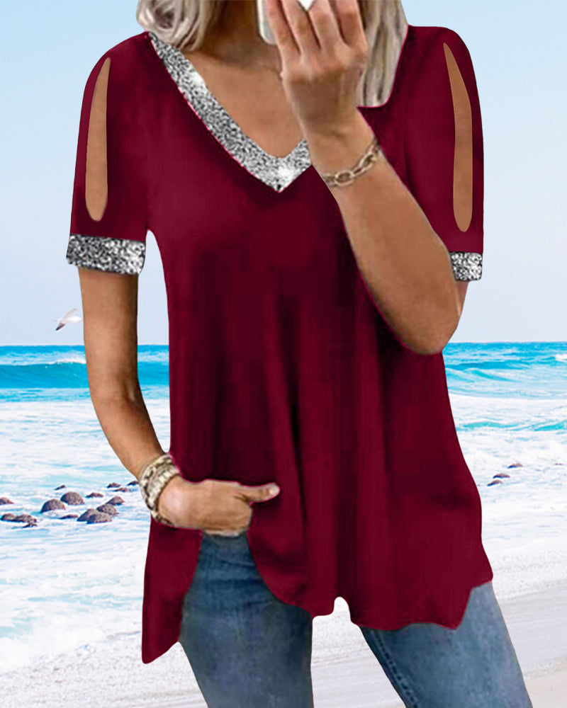 Solid t-skjorte med paljetter utenfor skulderen