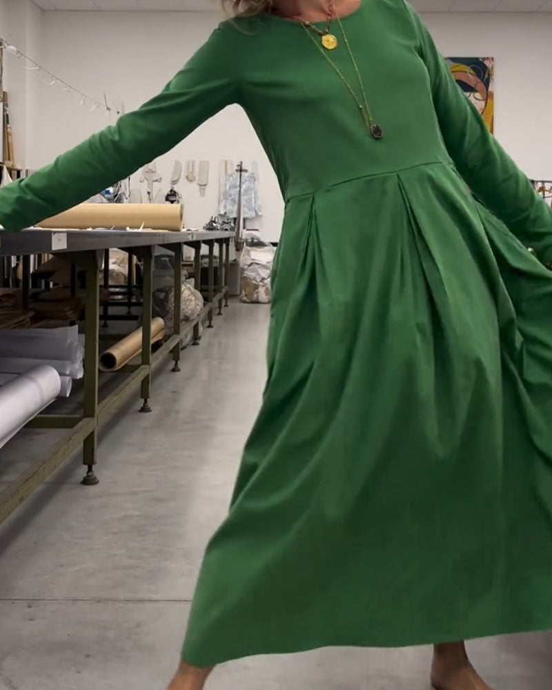 Ensfarget kjole med rund hals