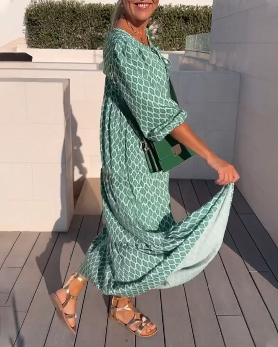 Rund hals mote print kjole