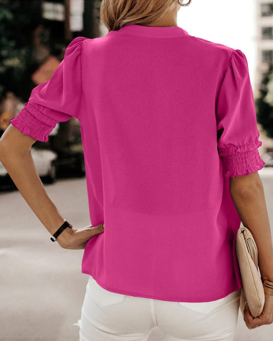 V-hals kortermet bluse