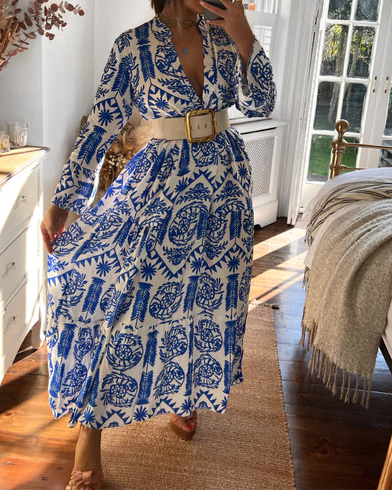 Langermet kjole med v-hals