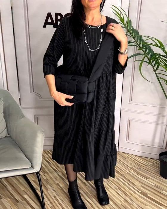 Enkel kjole med hull med rund hals