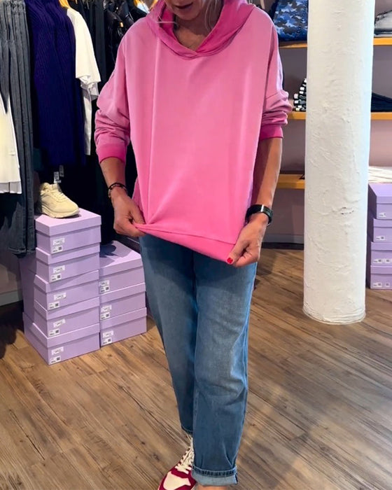 Uformell hettegenser i gradient farge