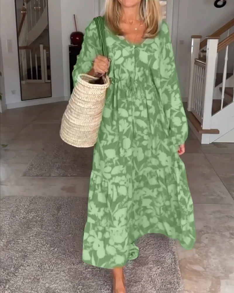 Langermet kjole med blomstertrykk