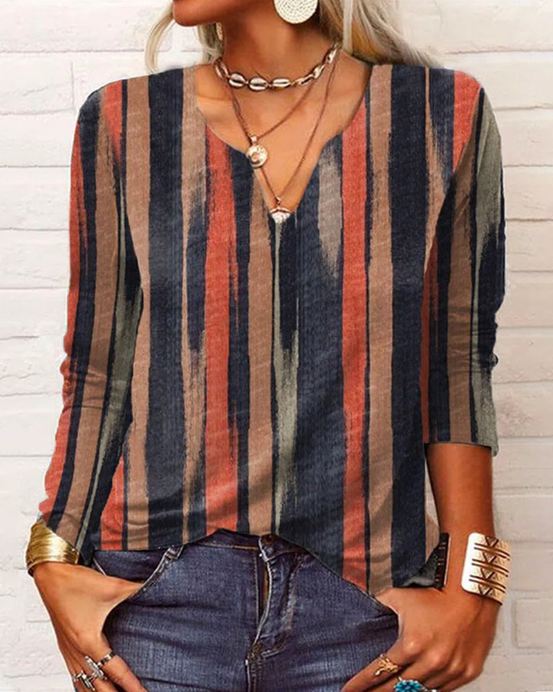 Langermet topp med V-hals og trykk