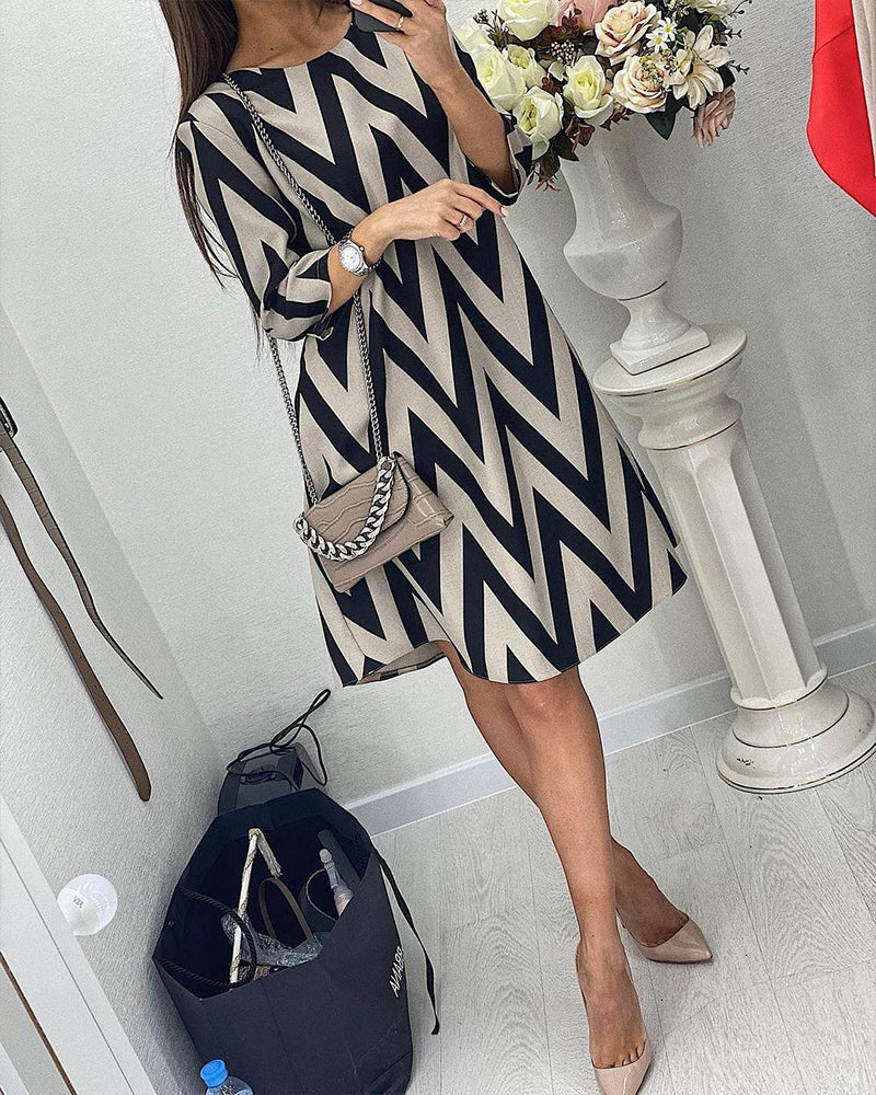 Løs kjole med print