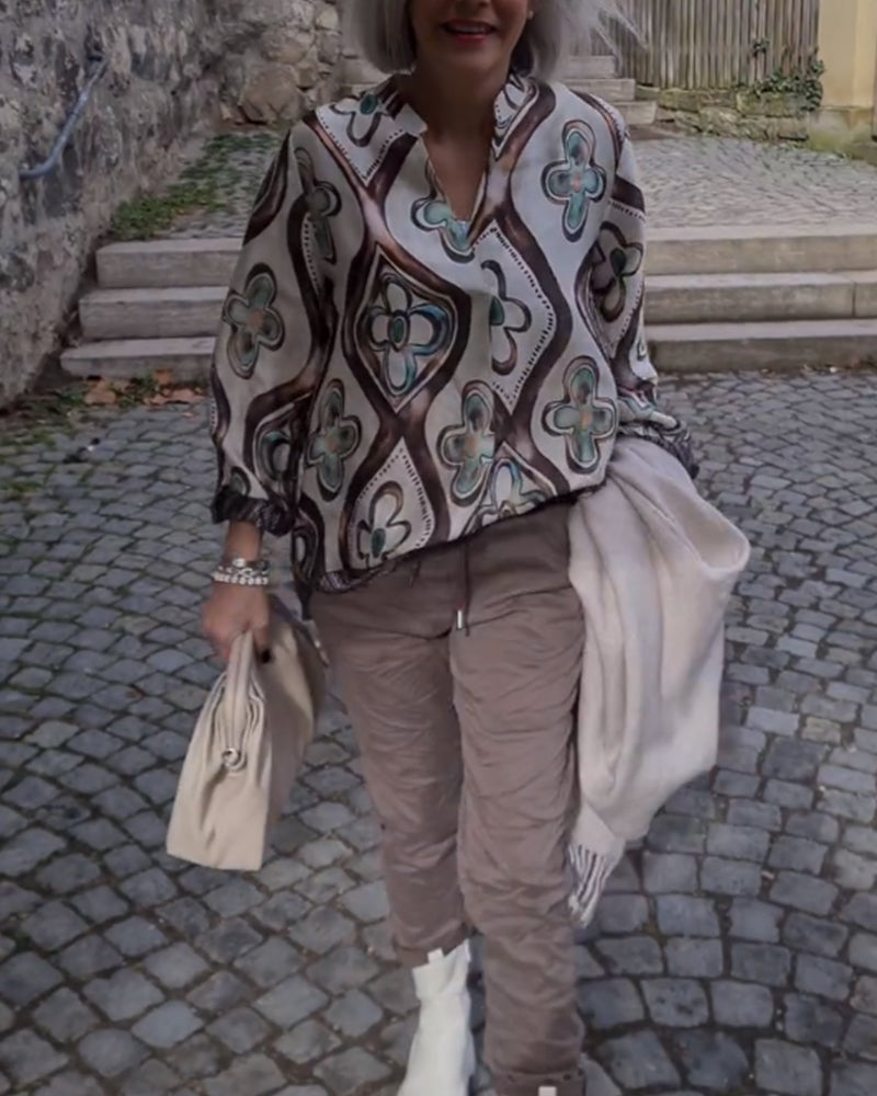 Bluse med retrostil og lange ermer