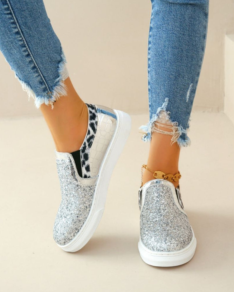 farge blokkleiligheter med paljetter