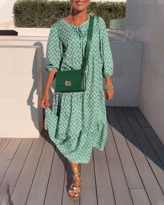 Rund hals mote print kjole