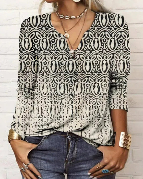 Langermet topp med V-hals og trykk