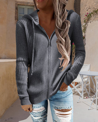 Ensfarget hettegenser med glidelås