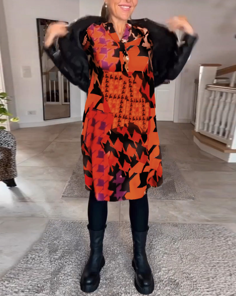 Kjole med v-hals og lange ermer