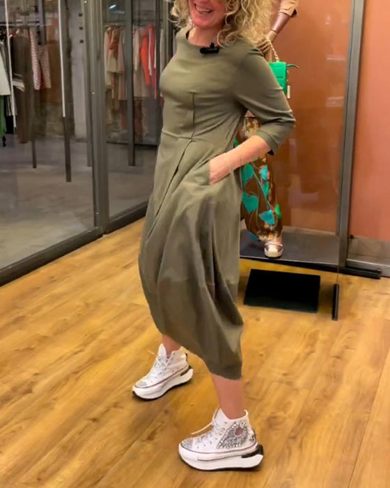 Rund hals 2/3-ermet kjole