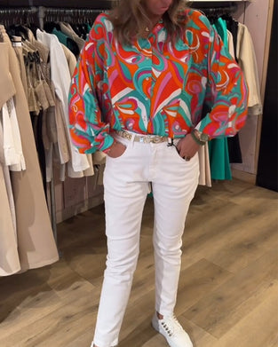 Bluse med løse pendlerstiler og trykk