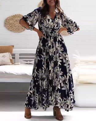 Kjole med eleganse og blomster