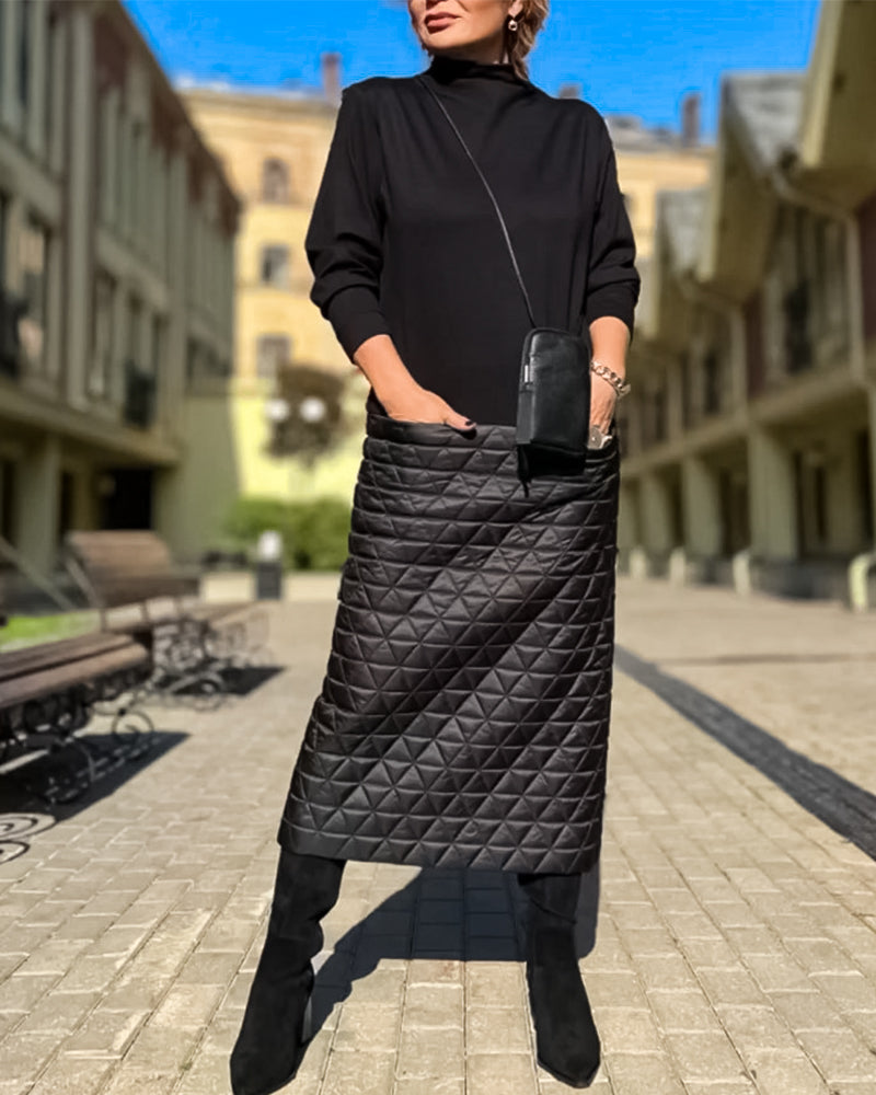 Fasjonabel Halv Turtleneck Kjole Med Lange Ermer