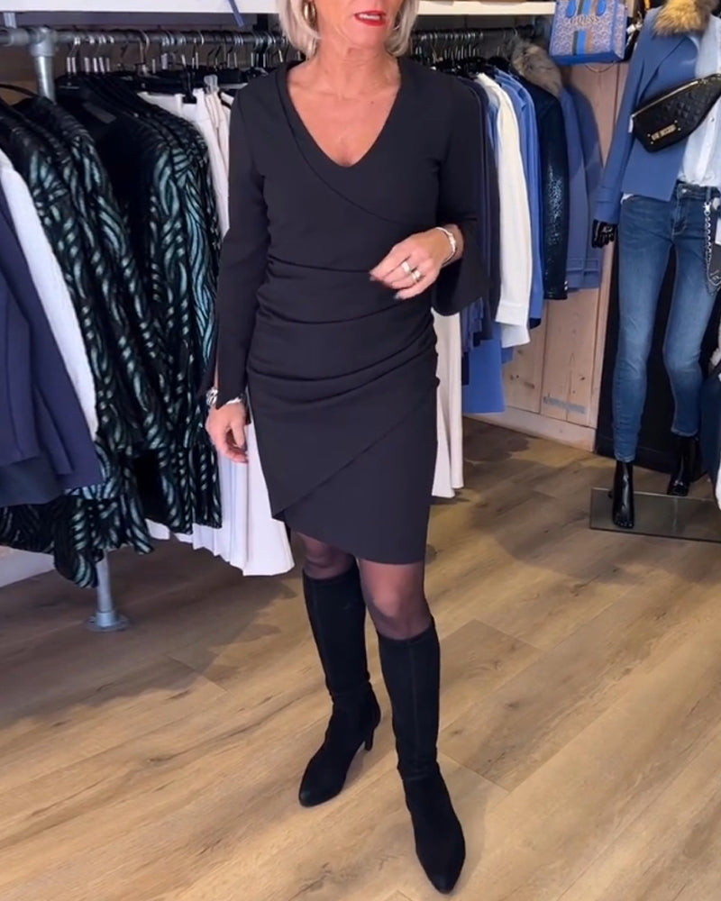 Kjole med V-nakke og blusshylse