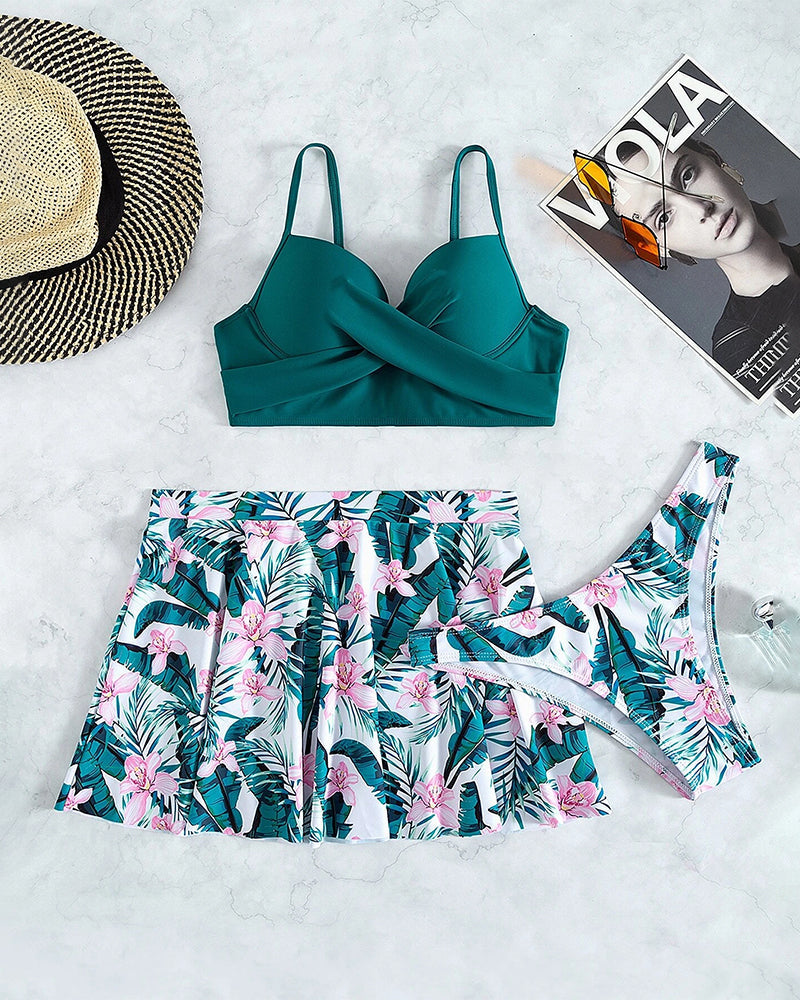 Tredelt bikiniskjørt med blomstermønster