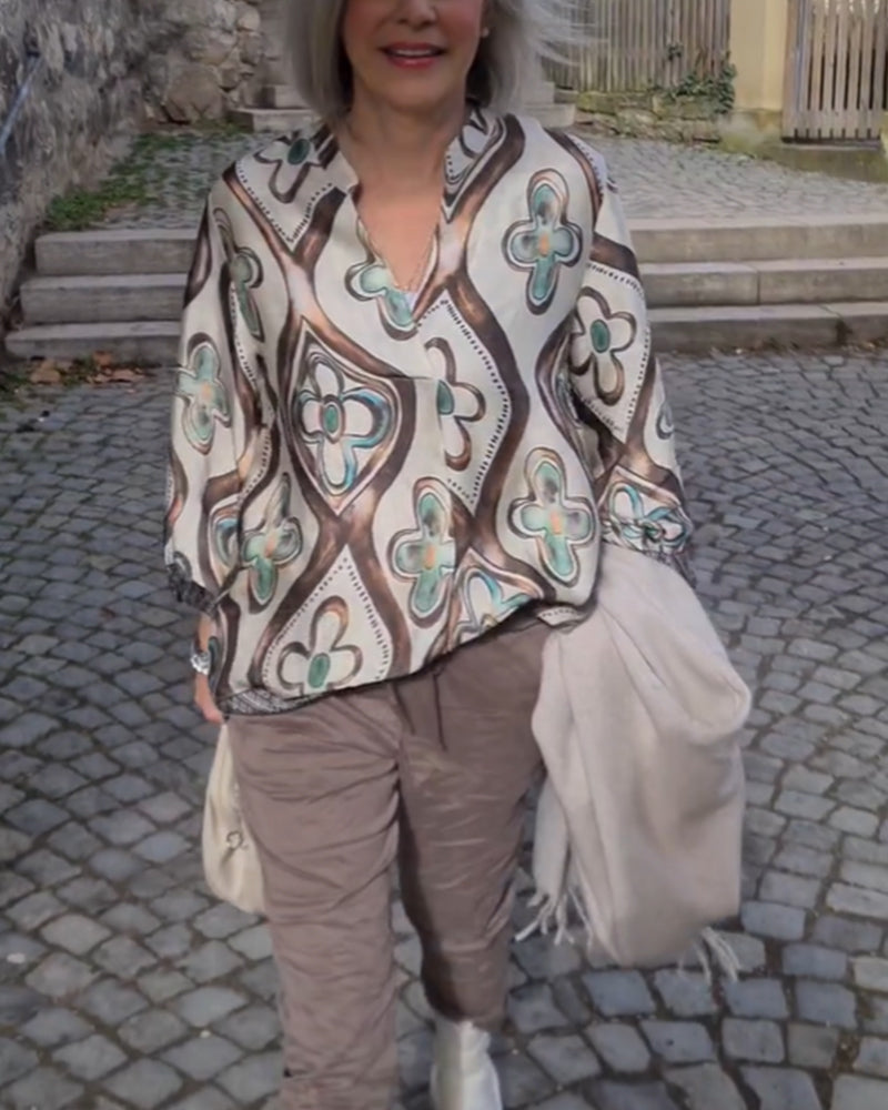 Bluse med retrostil og lange ermer