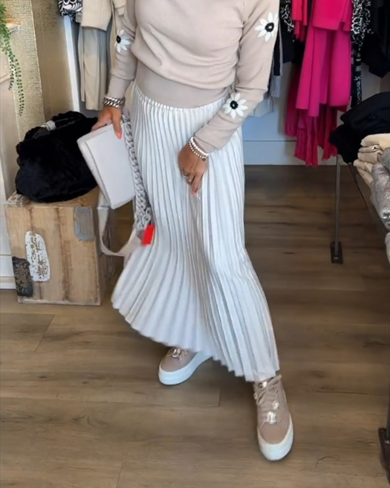 Plissert ensfarget kjole