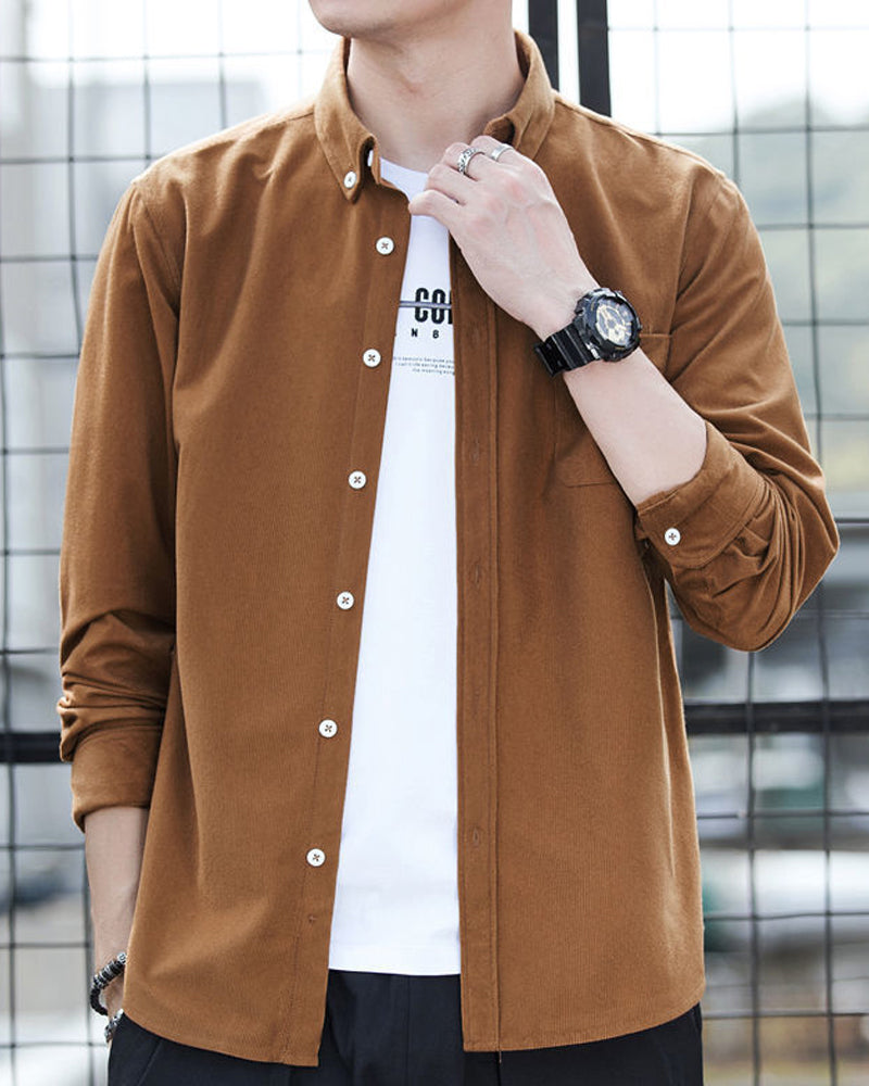 Skjorte med ensfarget med langermet med cordfløyel