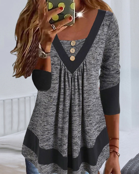 Uformelt top med firkantet hals med knapper