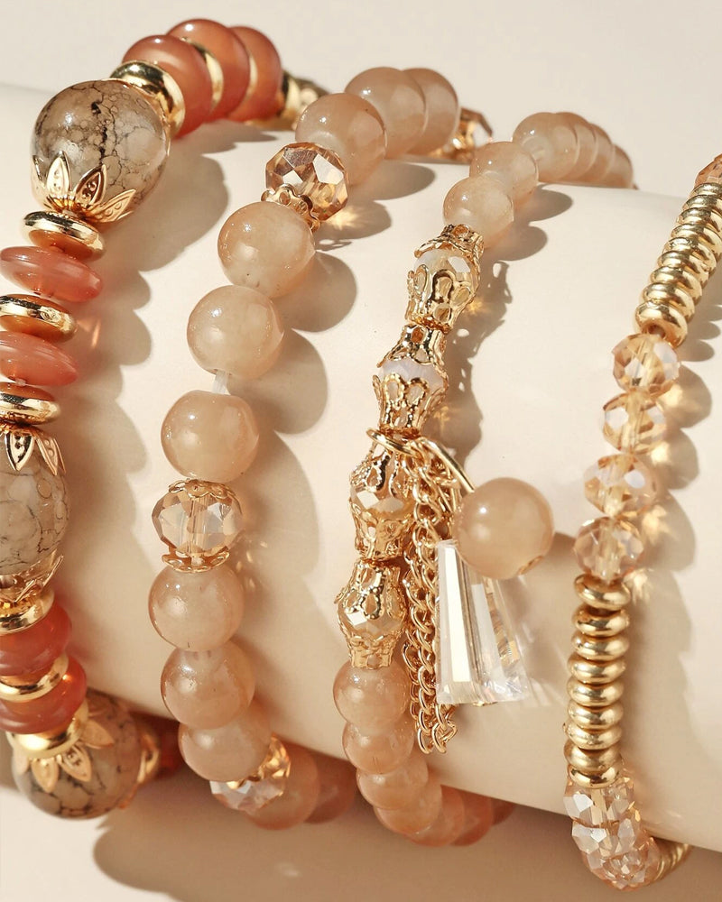 Flerlags perlearmbånd med frynser i bohemisk-stil