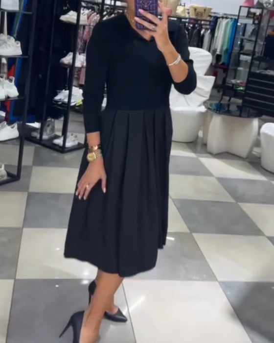 Plissert kjole med V-hals