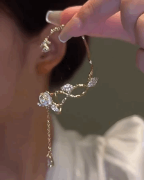 1 stk rhinestone blomsterbladmønster dusk øreklatrer