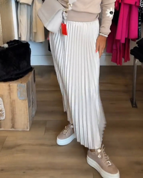 Plissert ensfarget kjole