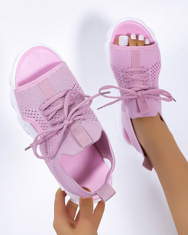 Uformelle flate hule sandaler med tykk myk såle