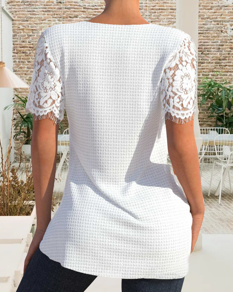 T-skjorte med kortermet blonder