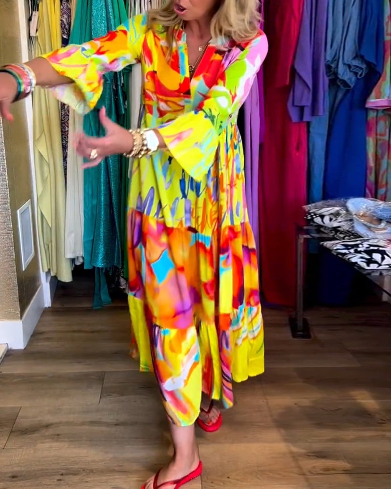 Kjole med utsvungne ermer og trykk