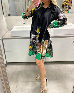 Løs kjole med tigertrykk