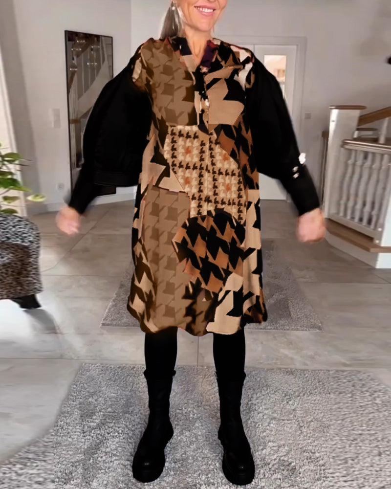 Kjole med v-hals og lange ermer