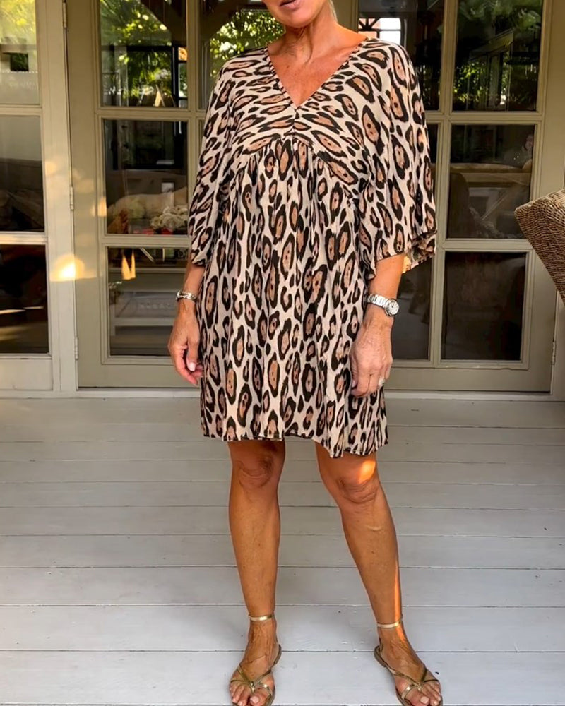 V-halset leopardkjole